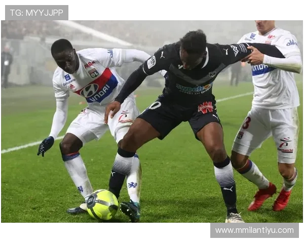 乐鱼app与AC米兰合作的最新动态及未来发展趋势分析