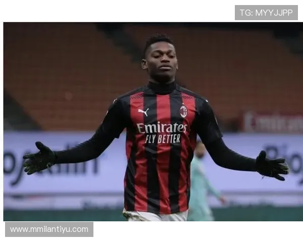 深入了解AC米兰官网发布的最新比赛报道和球队动态全方位解读